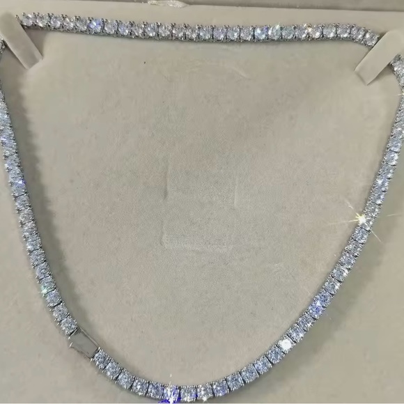 Neiman Marcus Jewelry - 18k 63ct Tennis Necklace